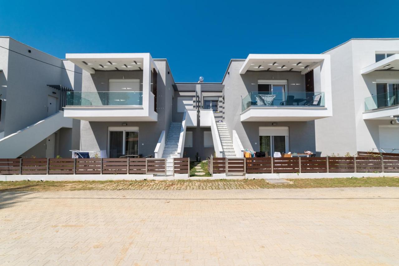 Appartement Kleoniki & Irida Residential Complexes à Ofrínion Extérieur photo