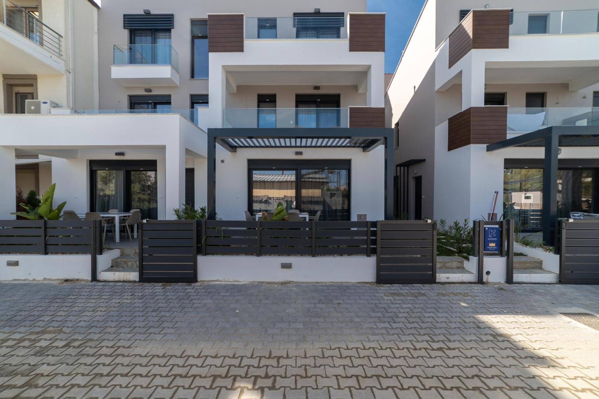 Appartement Kleoniki & Irida Residential Complexes à Ofrínion Extérieur photo